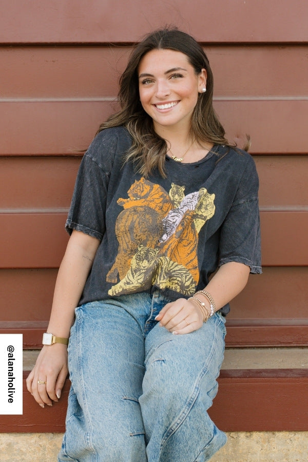 On The Prowl Distressed Graphic Tee - Charcoal