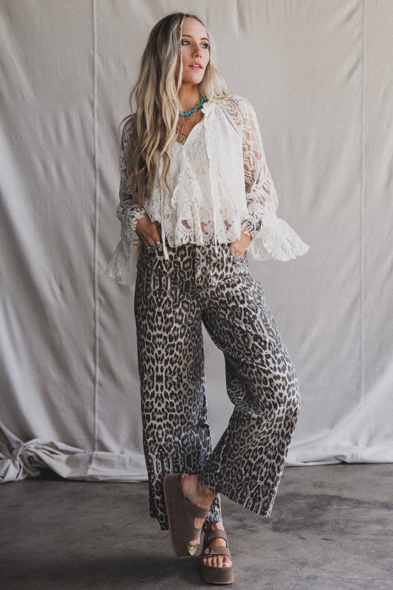 Roaming Leopard Print Pants - Brown