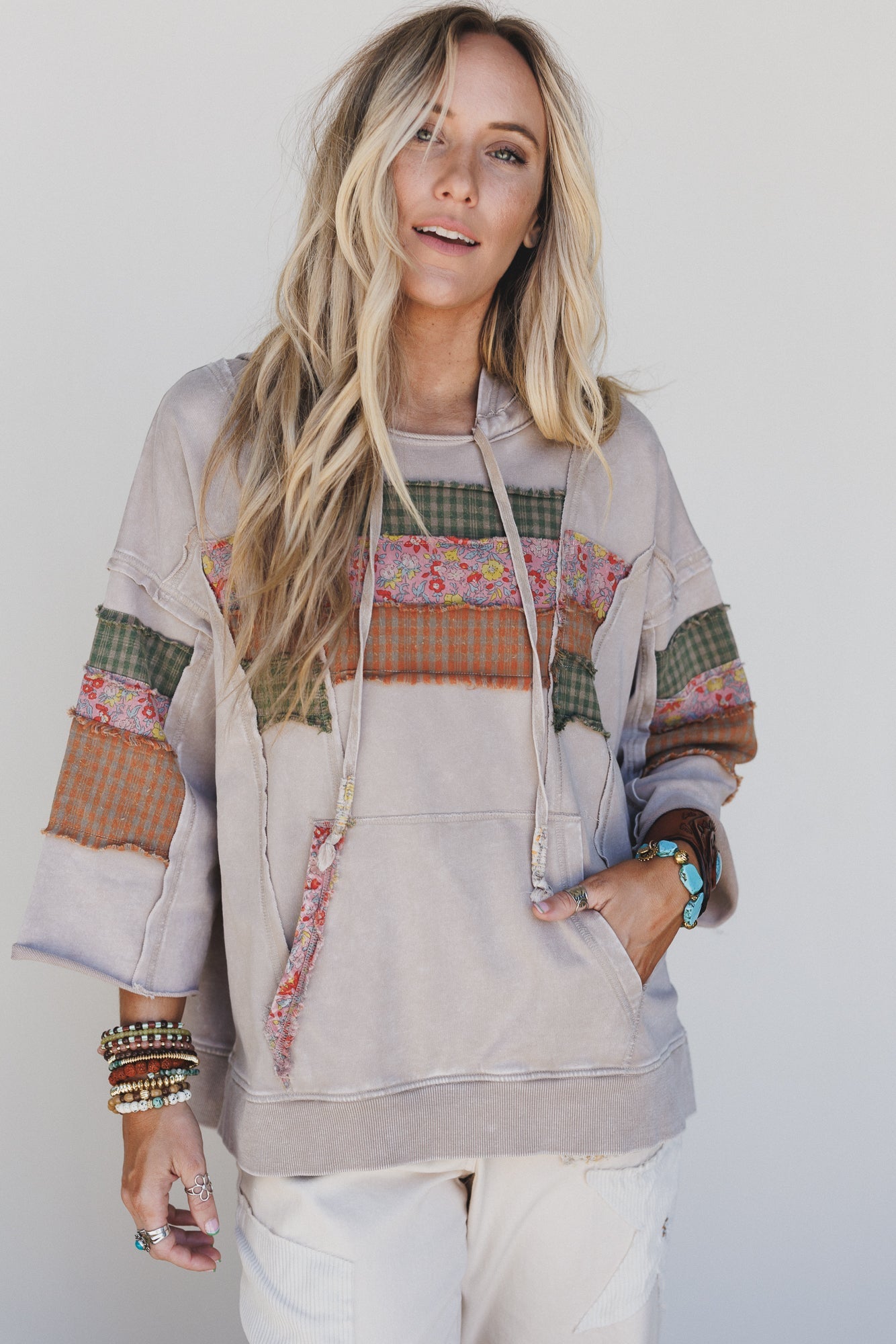 Wanderwest Hoodie Pullover - Taupe