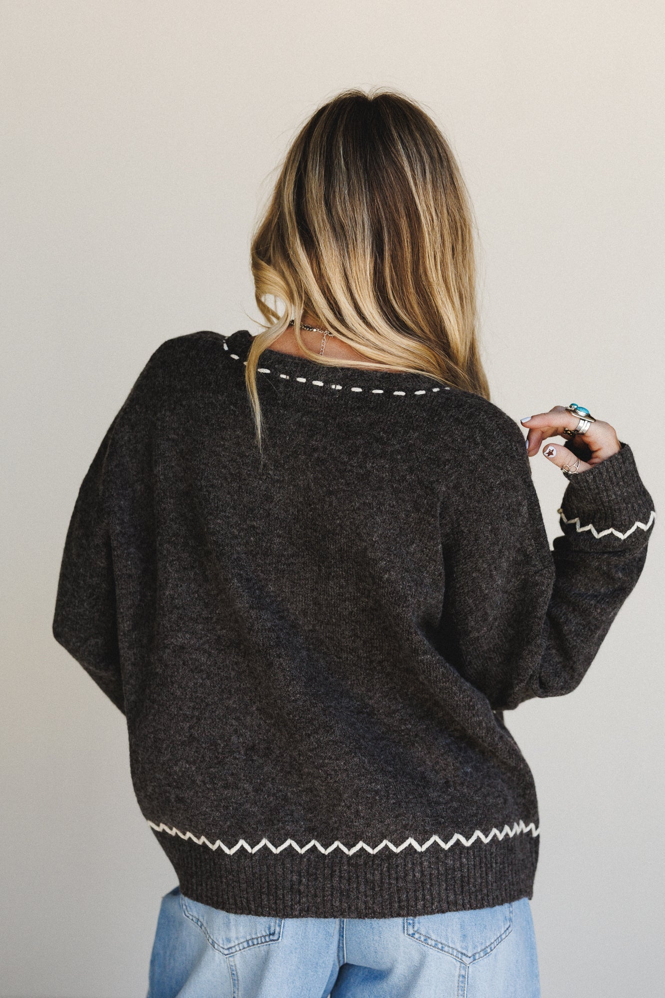 Chai Embroidered Knit Sweater - Charcoal