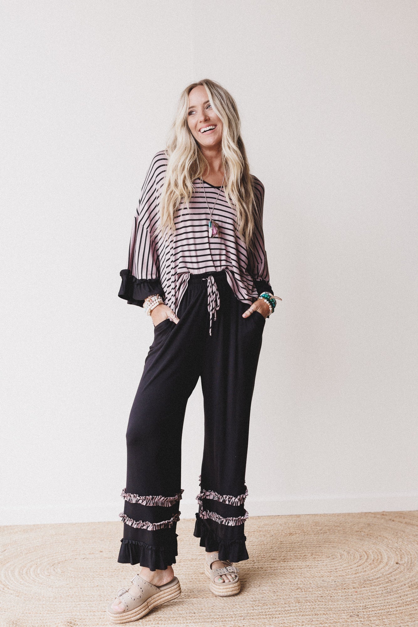 The Nest Time To Be Set - Mocha Black