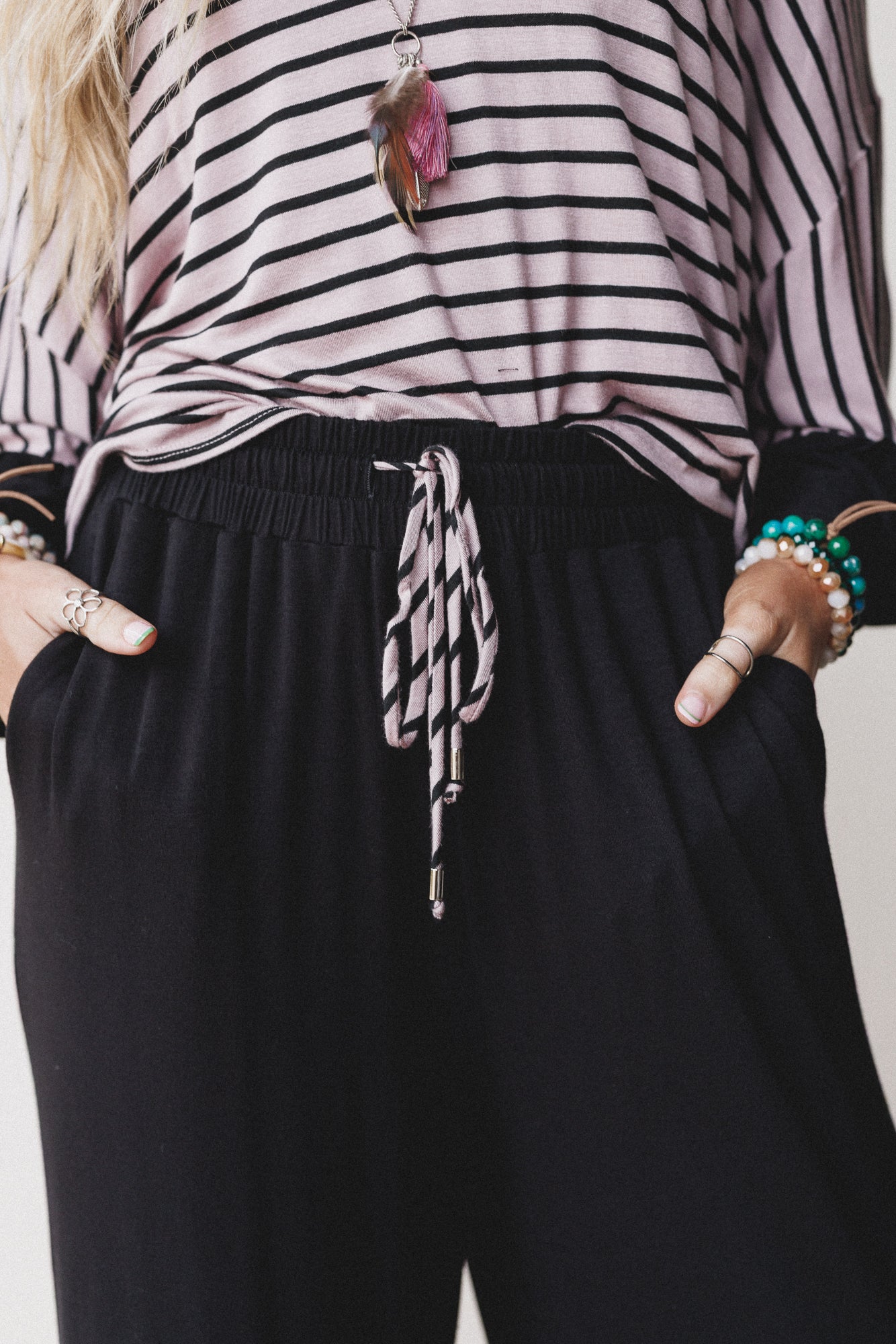 The Nest Time To Be Set - Mocha Black