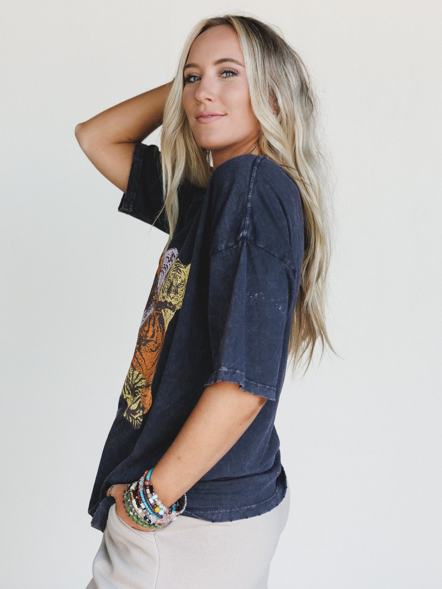 On The Prowl Distressed Graphic Tee - Charcoal