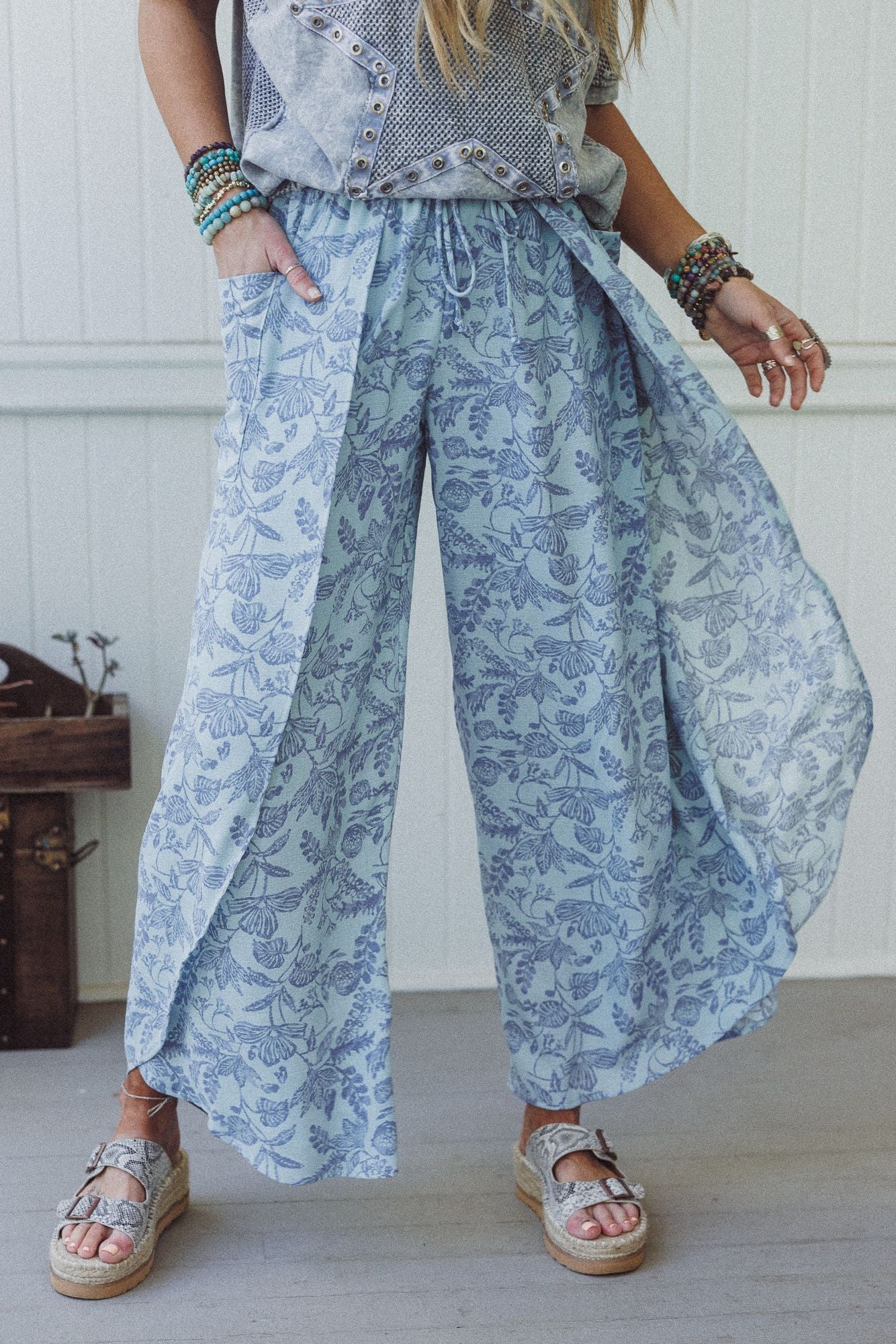 The Nest Stasia Printed Drawstring Tulip Pants - Sky Blue