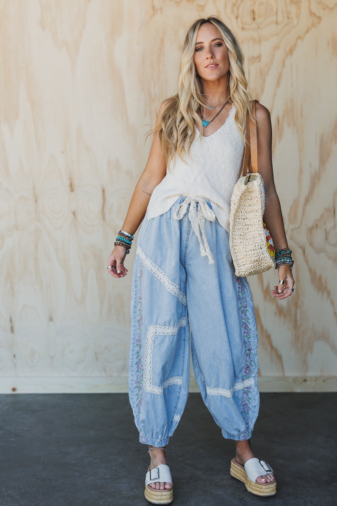 Floral Drift Embroidered Pants - Light Denim