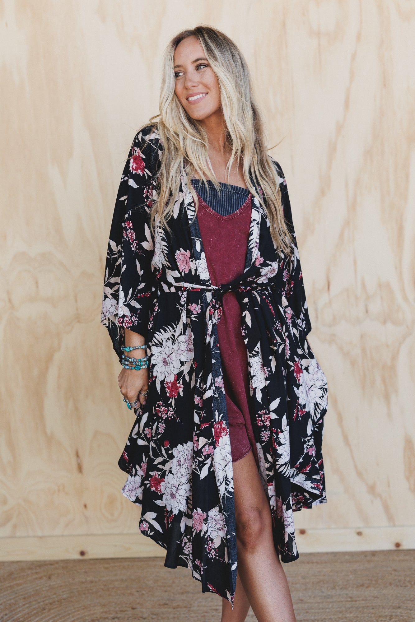 Free Flowin' Butterfly Sleeve Kimono - Black