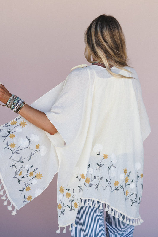 Secret Meadow Embroidered Kimono - Ivory