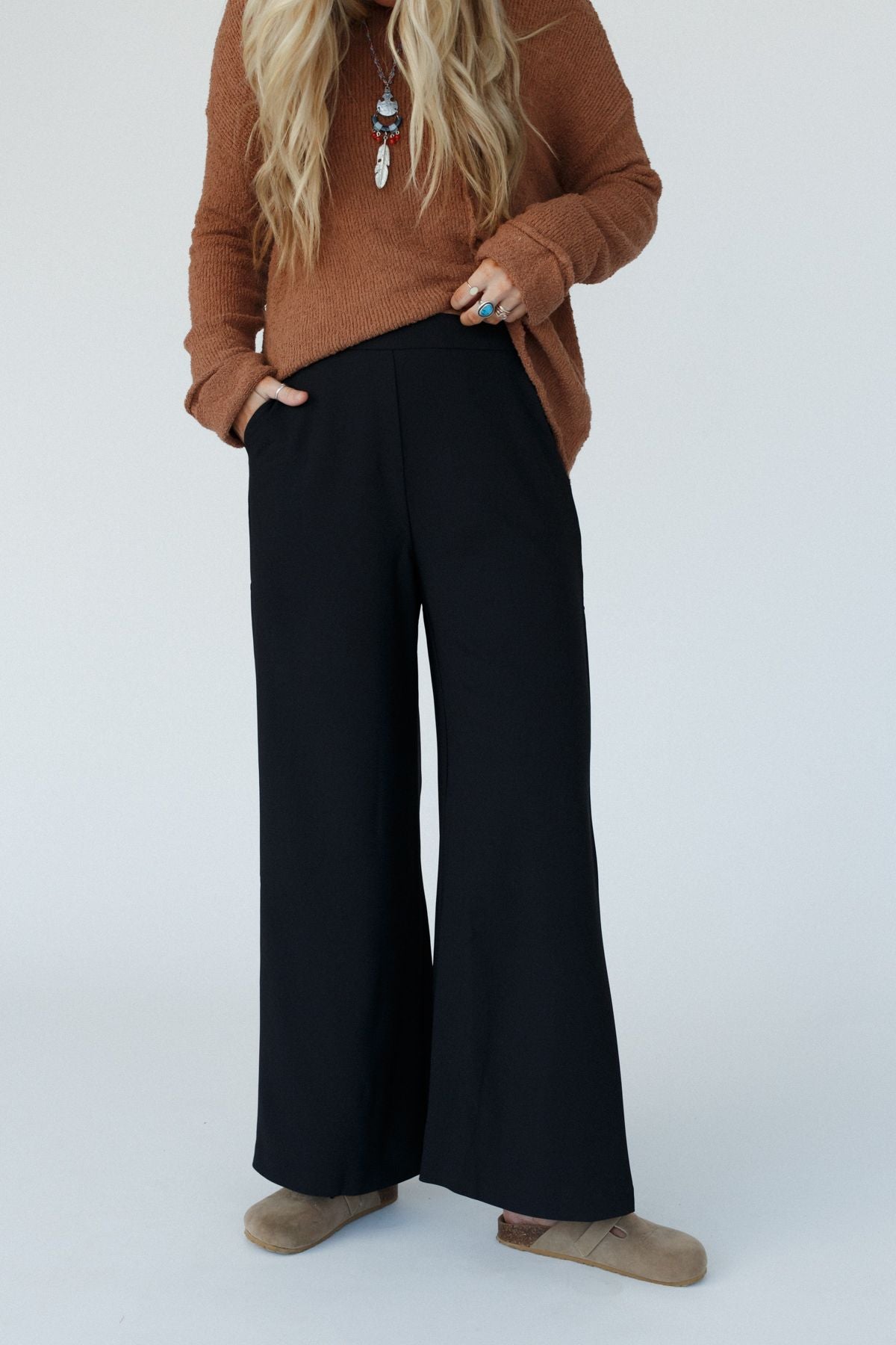 World Traveler Wide Leg Pant - Black