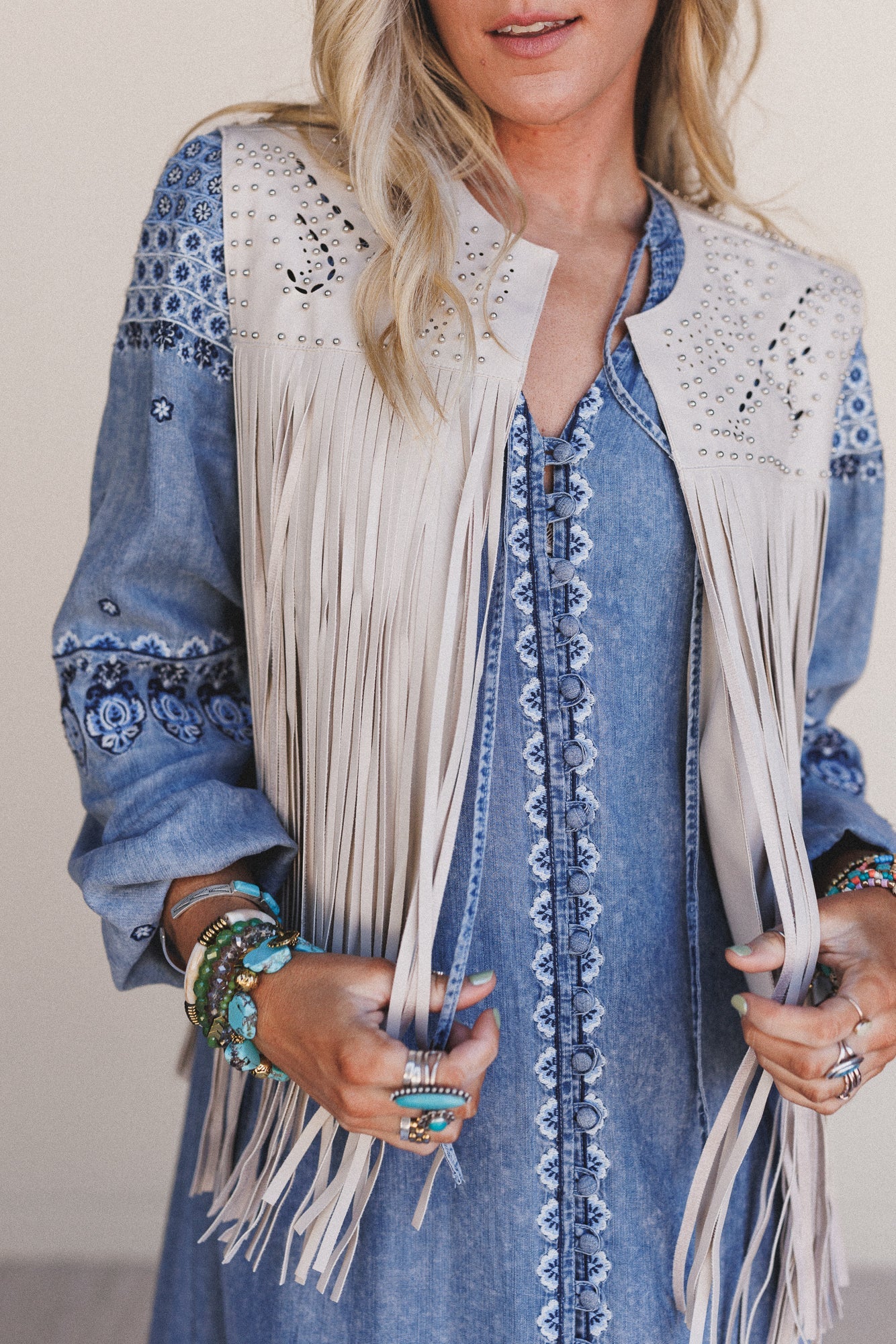Coastal Pearl Fringe Vest - Stone