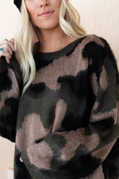 Wild Wanderer Sweater - Camo