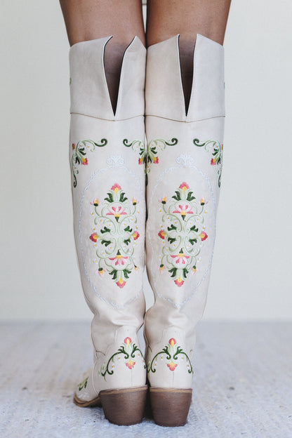 Cowgirl Bloom Embroidered Boots - Cream