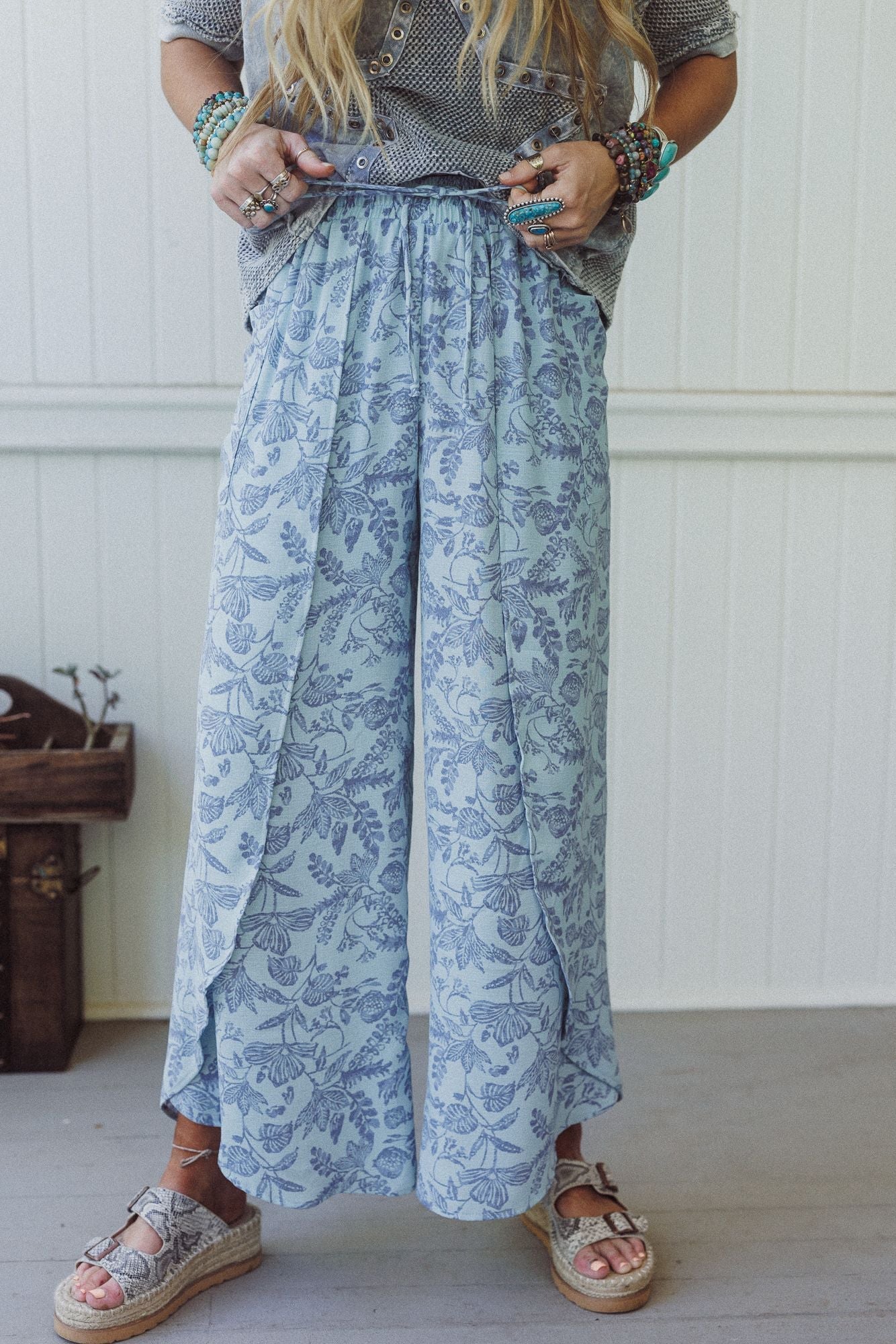 The Nest Stasia Printed Drawstring Tulip Pants - Sky Blue