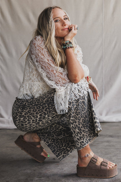 Roaming Leopard Print Pants - Brown