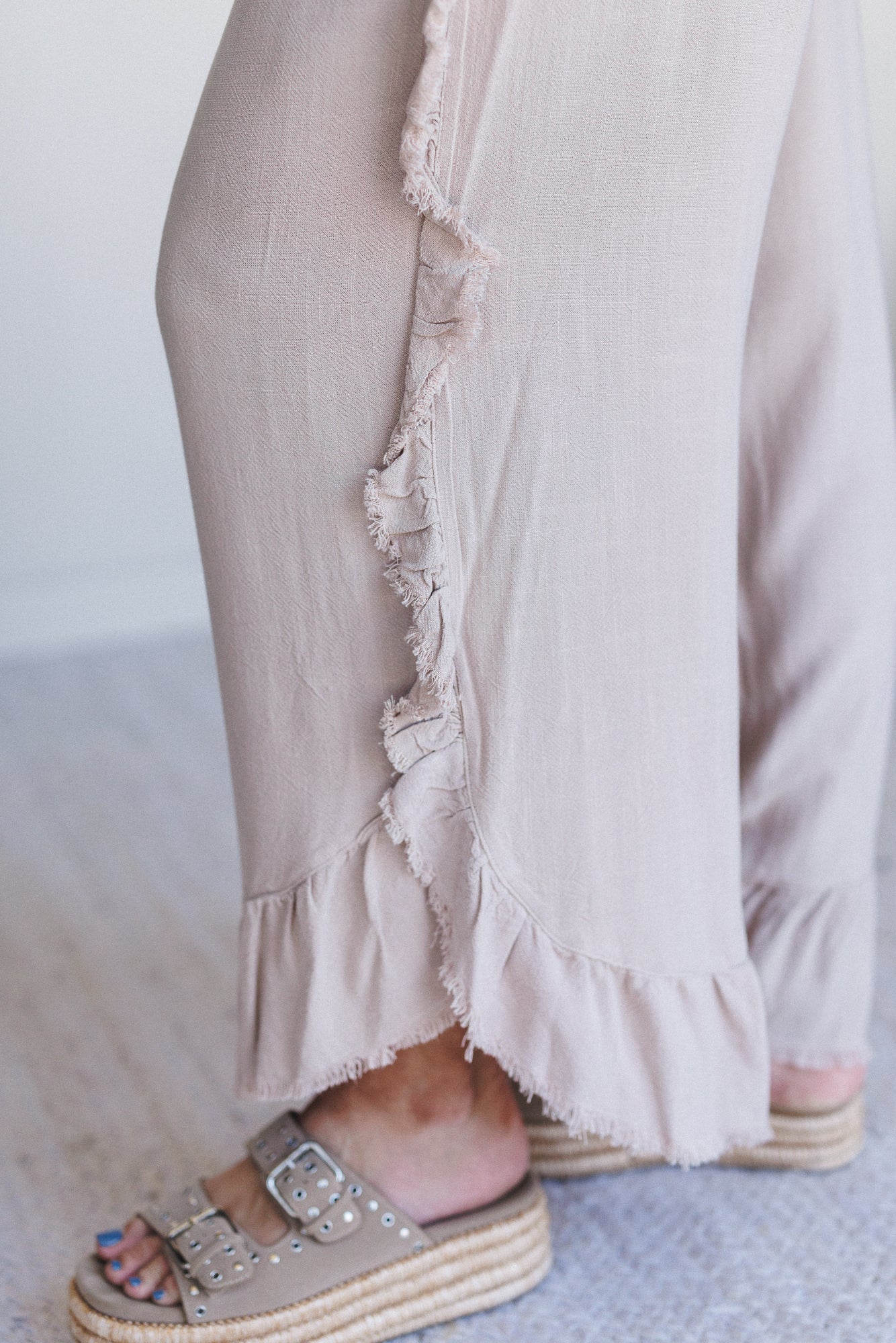 Zhara Ruffle Hem Pants - Khaki