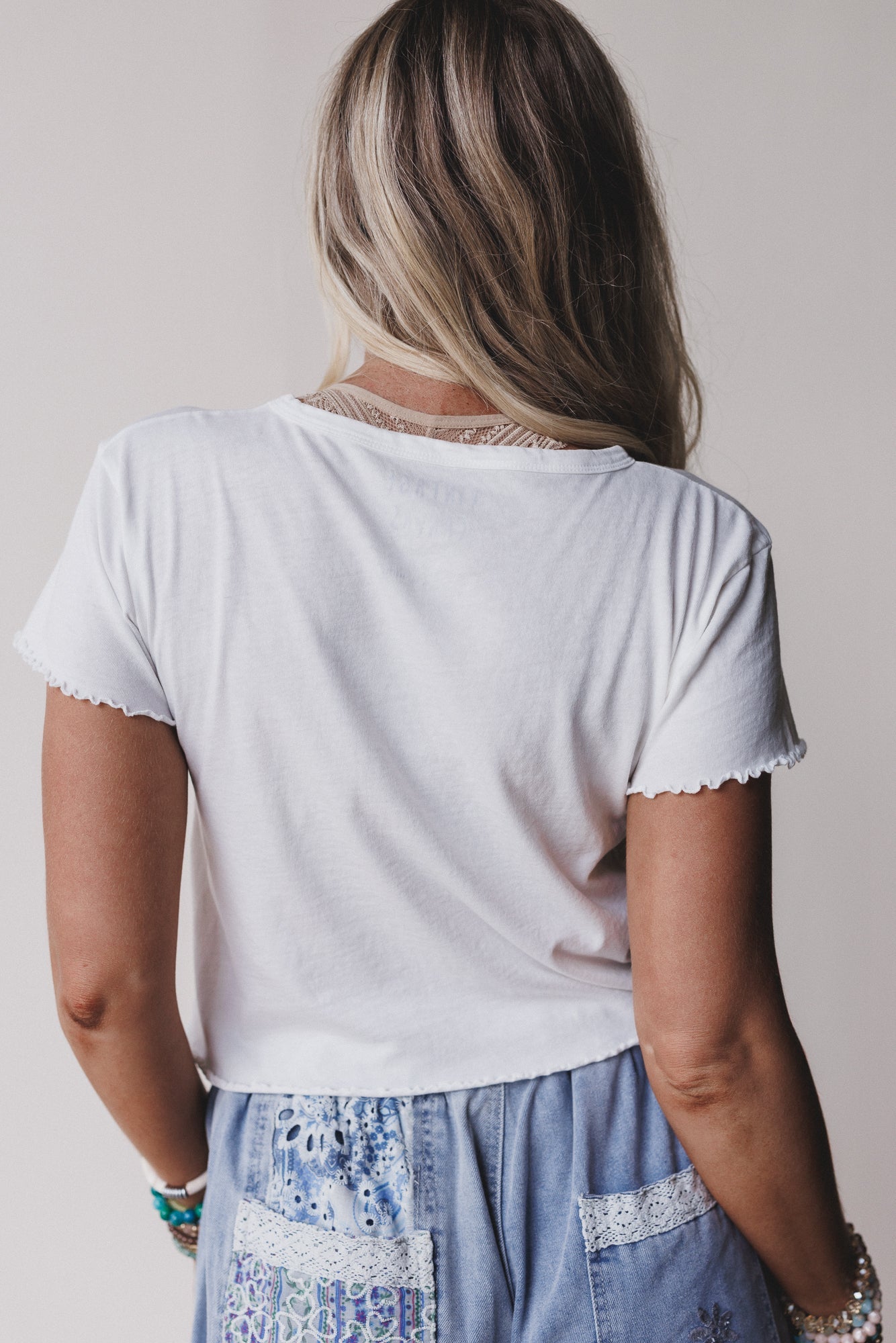 Bestie Butterfly Graphic Tee - Ivory