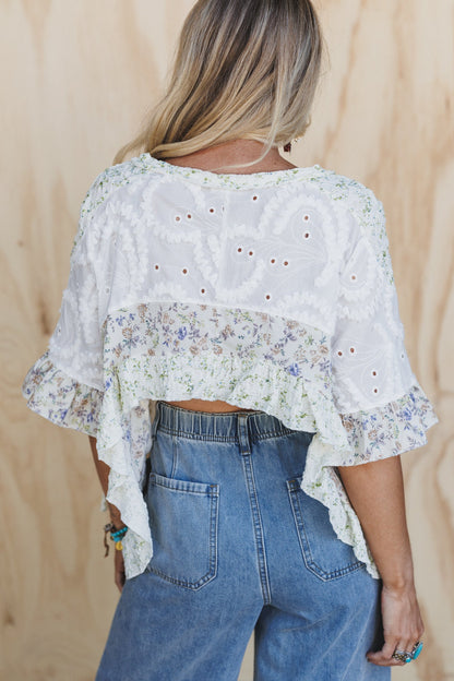 Daisy Glow Floral Textured Top - Off White