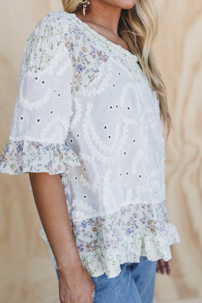 Daisy Glow Floral Textured Top - Off White