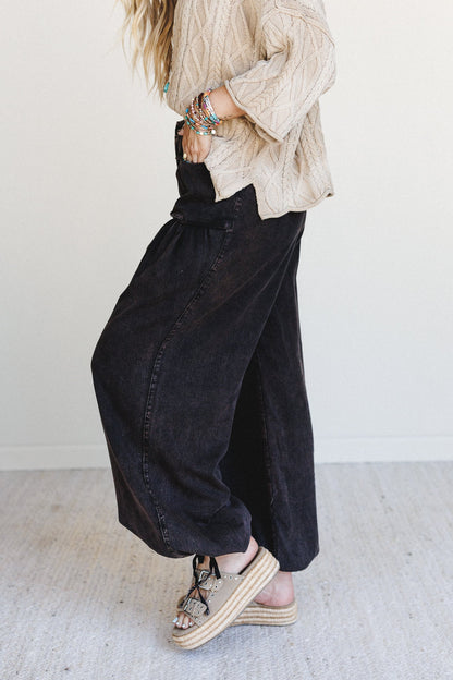 East Bay Loose Fit Cargo Jeans - Black