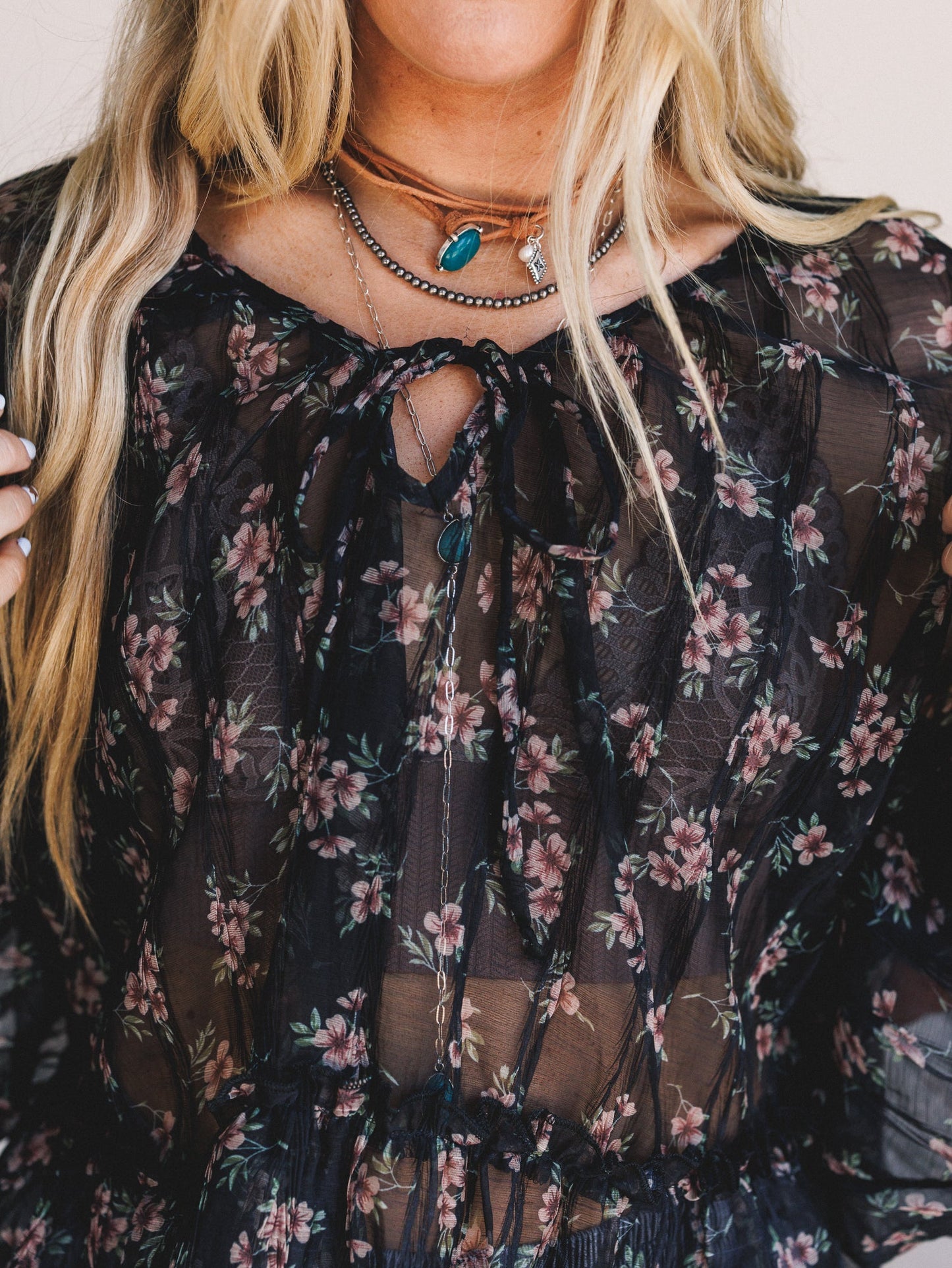 Petal Path Top - Black