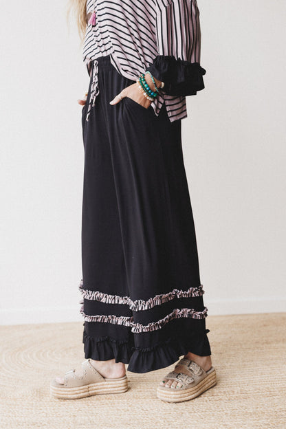 The Nest Time To Be Set - Mocha Black