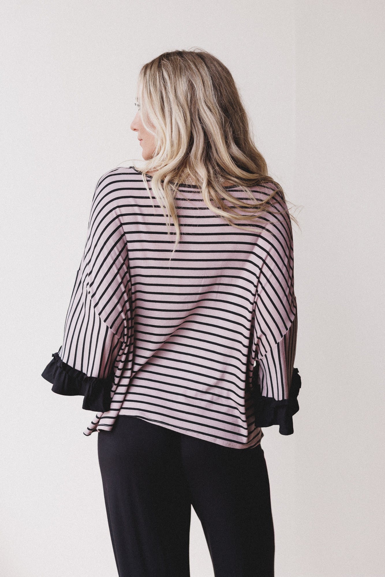 The Nest Time To Be Set - Mocha Black