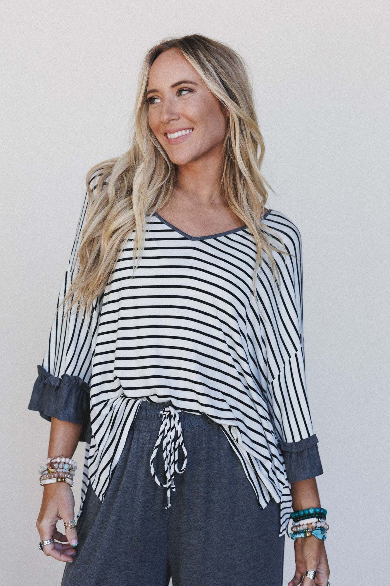 The Nest Time To Be Set - Off White Charcoal