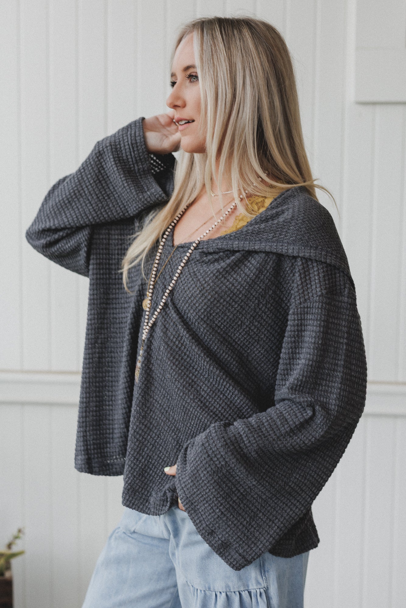 The Nest Serene Textured Top - Charcoal