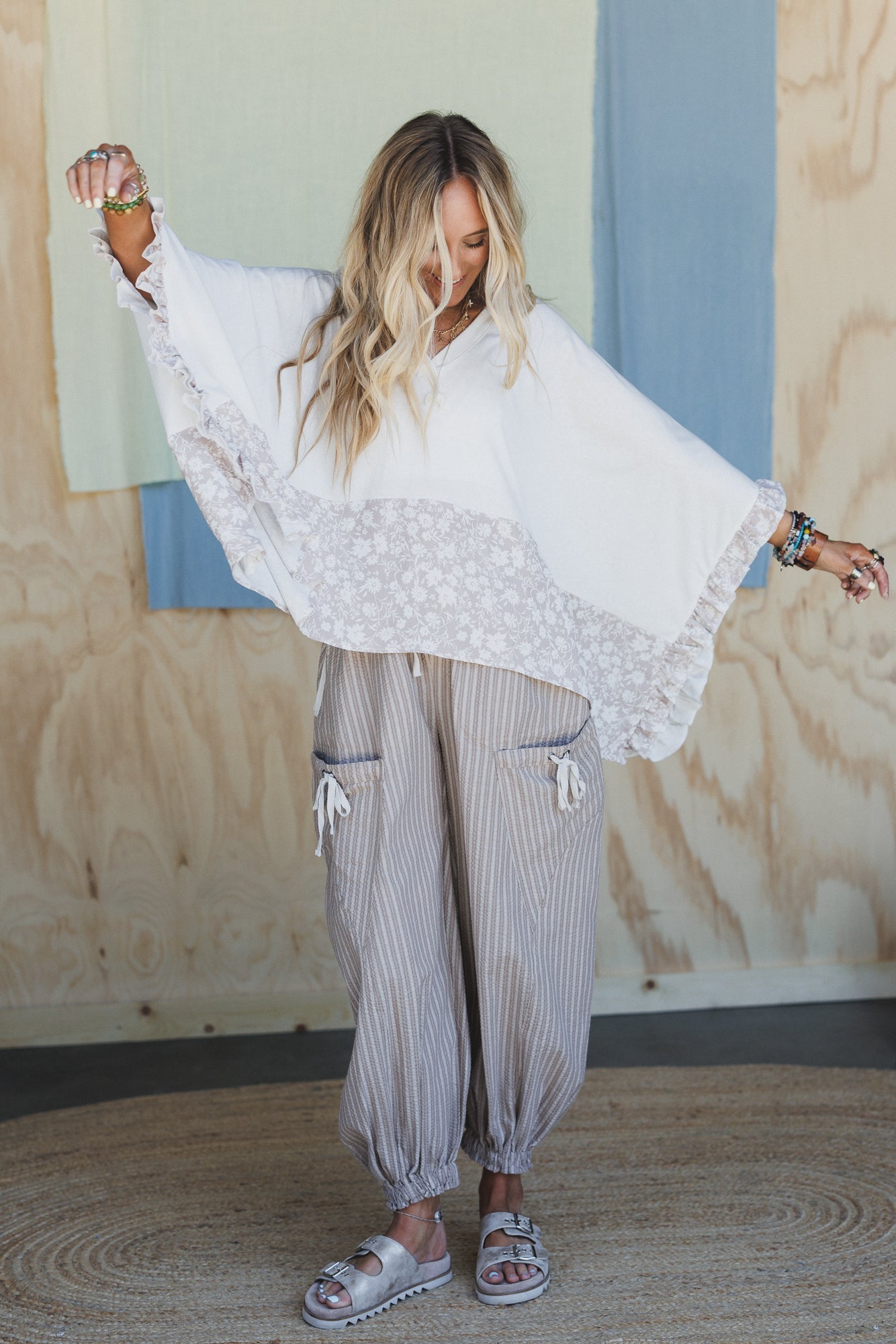 The Nest Soft Ambition Top - Taupe