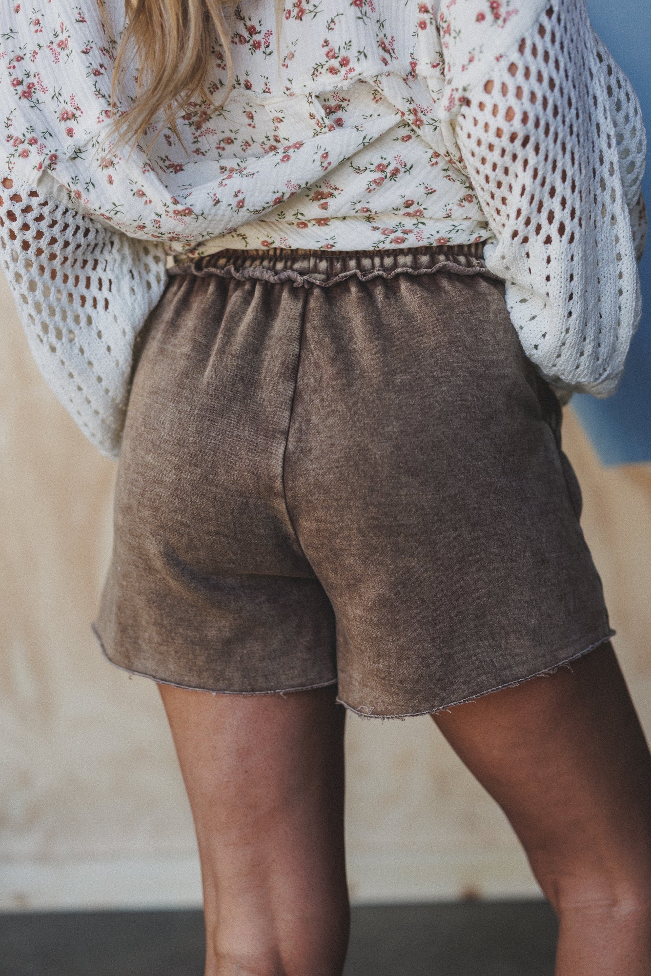 Wildflower Wanderer Shorts - Mocha