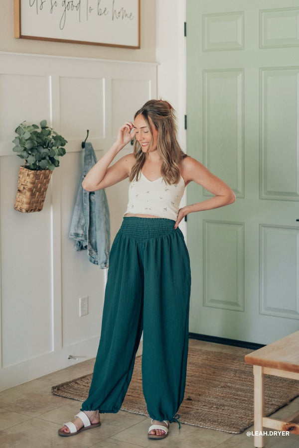 The Nest Oceana Cinched Pants - Hunter Green