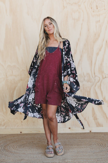 Free Flowin' Butterfly Sleeve Kimono - Black