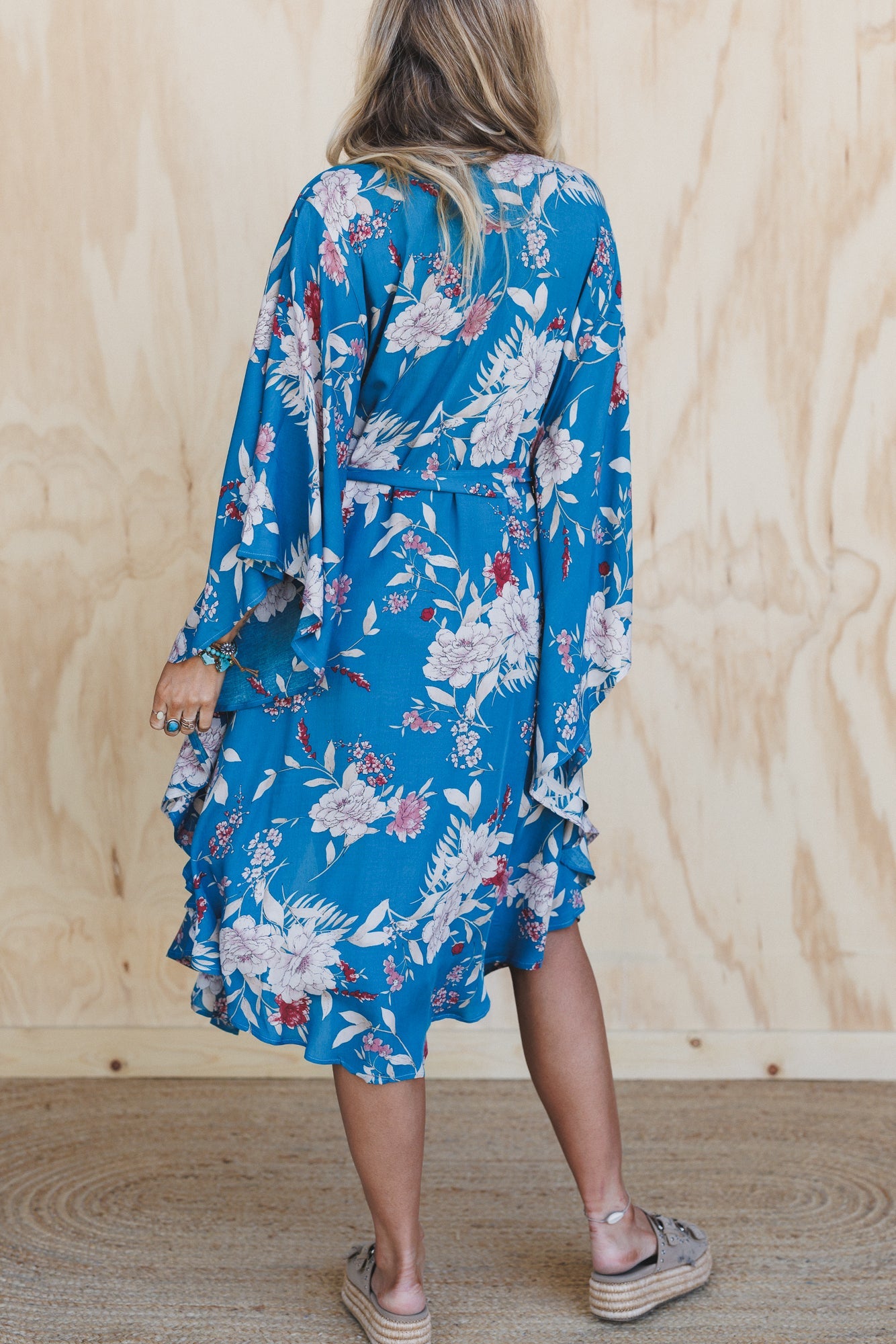 Free Flowin' Butterfly Sleeve Kimono - Teal