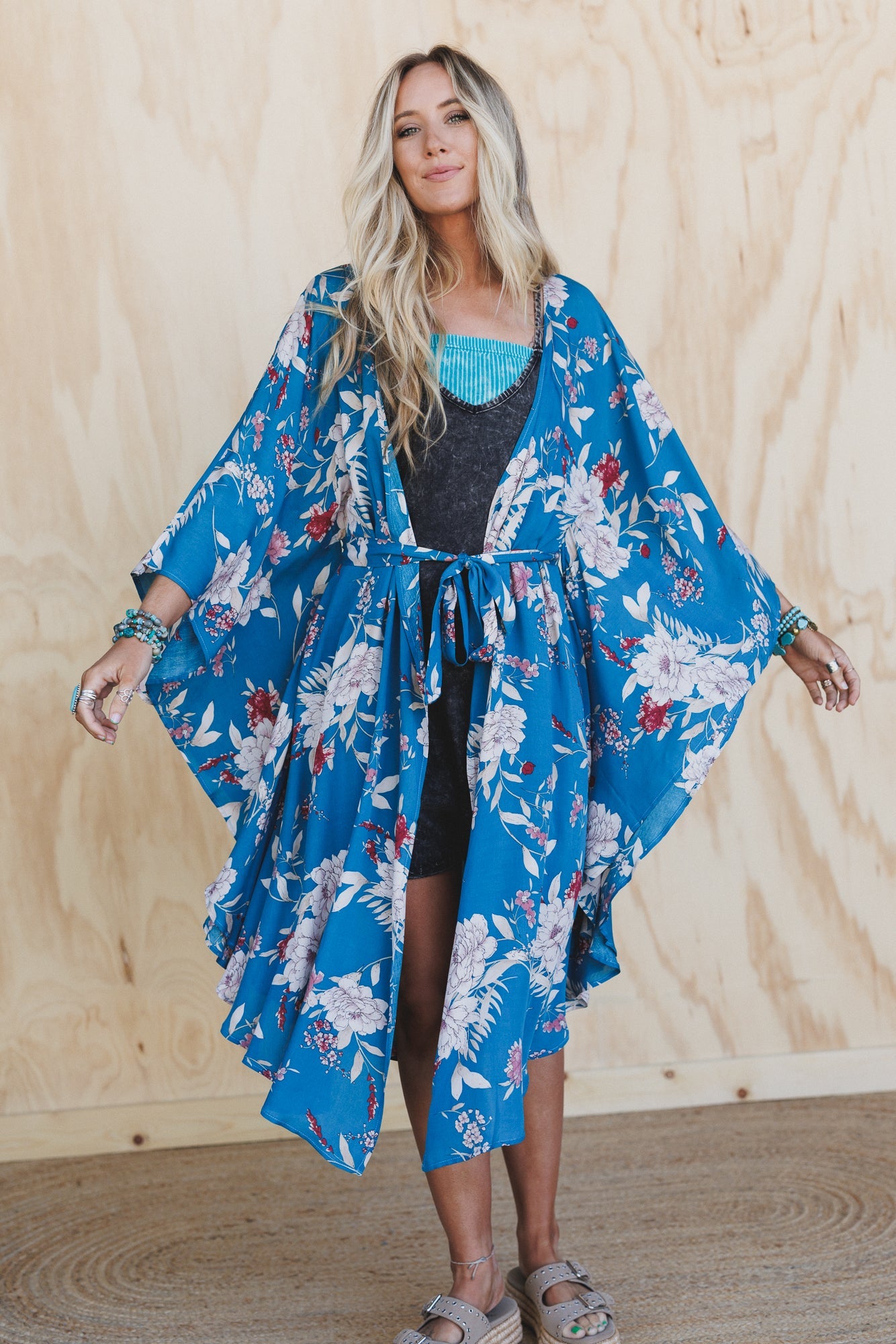 Free Flowin' Butterfly Sleeve Kimono - Teal