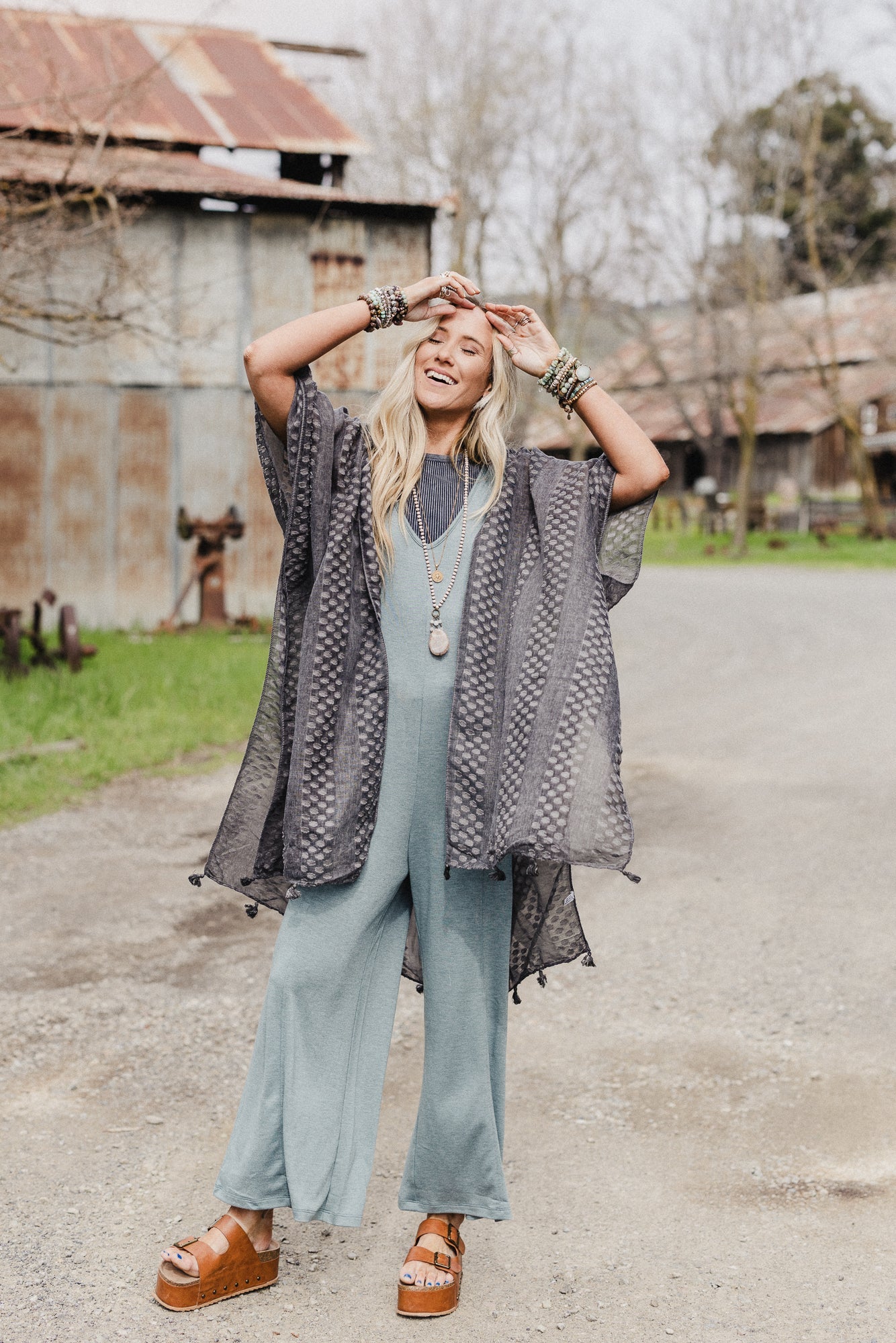 Boheme Breeze Kimono - Black