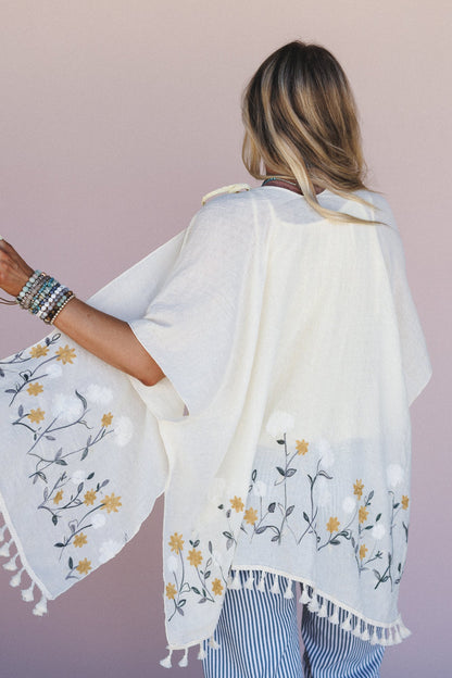 Secret Meadow Embroidered Kimono - Ivory