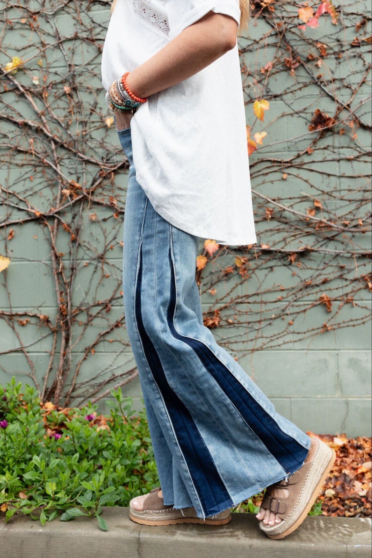 Retro Revival Wide Flare Jeans - Blue