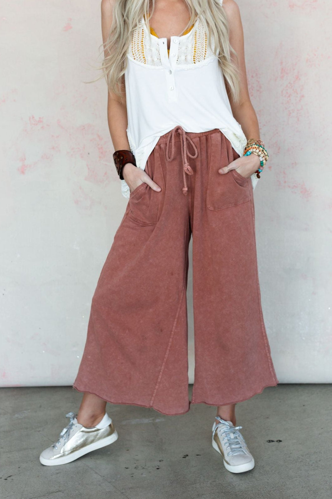 Relaxing Robin Wide Leg Pant - Red Bean