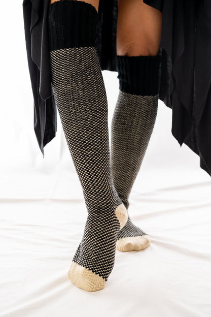 Cozy Cabin Lounge Socks - Black