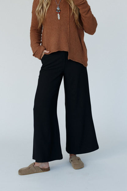World Traveler Wide Leg Pant - Black