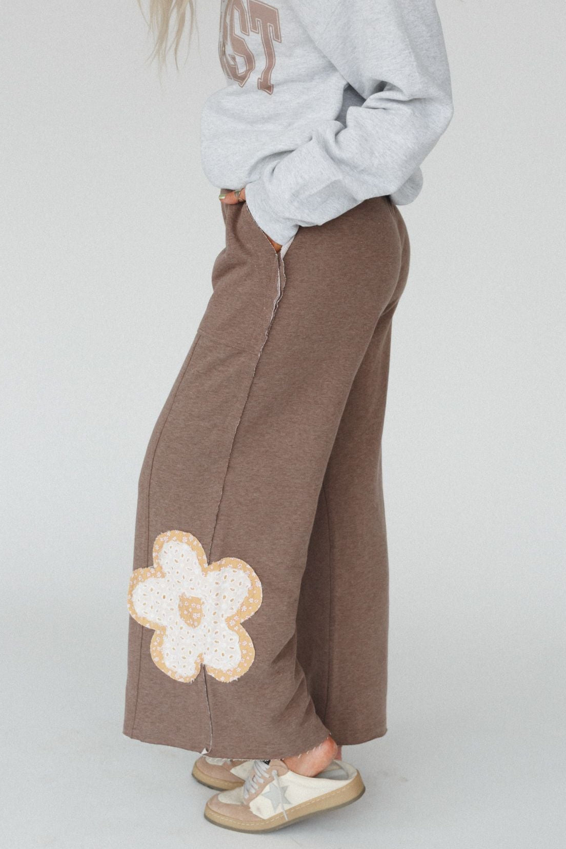 Wild Daisy Patch Pants - Mocha